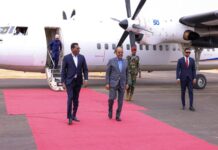 Madaxweyne Xasan Sheekh oo booqasho ku tegay Dhuusamareeb