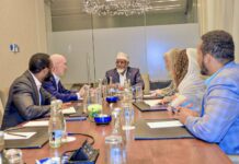 Maxay ka wadahadleen Axmed Madoobe oo la kulmay Wakiilka Qaramada Midoobay & Safiirka Midowga Yurub?